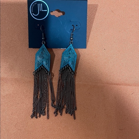 JL Designs Jewelry - 6/$25 Elegant Turquoise and Black Fringe Earrings
